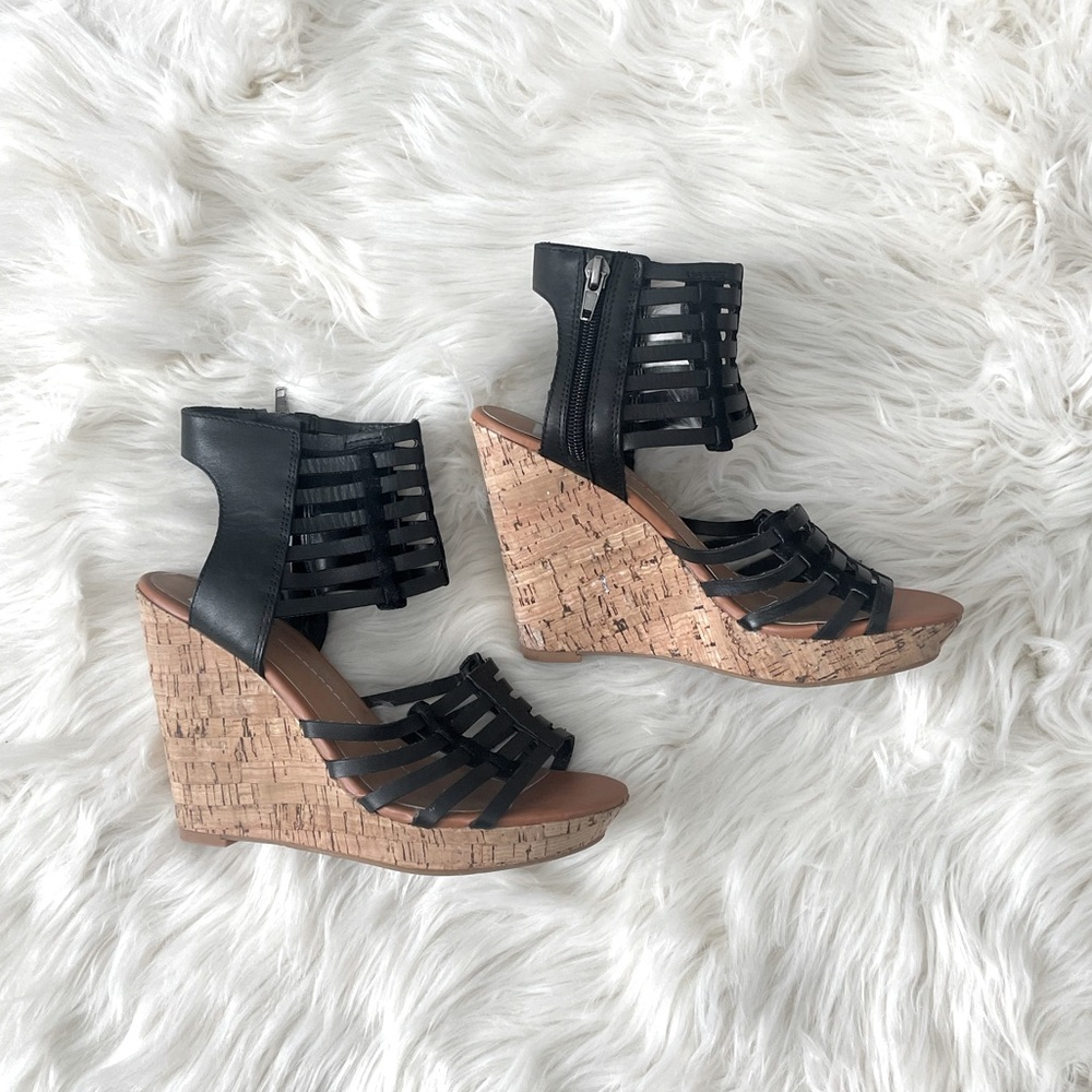 🎉HP🎉{Dolce Vita} Black Strappy Cork Wedge Heels